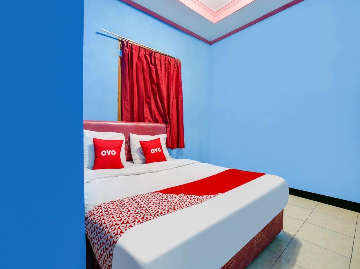 Oyo Homes 90915 Eco Tourism Desa Cihanjuang Rahayu Ciwangun Indah Camp Villas Bongkar Exterior foto